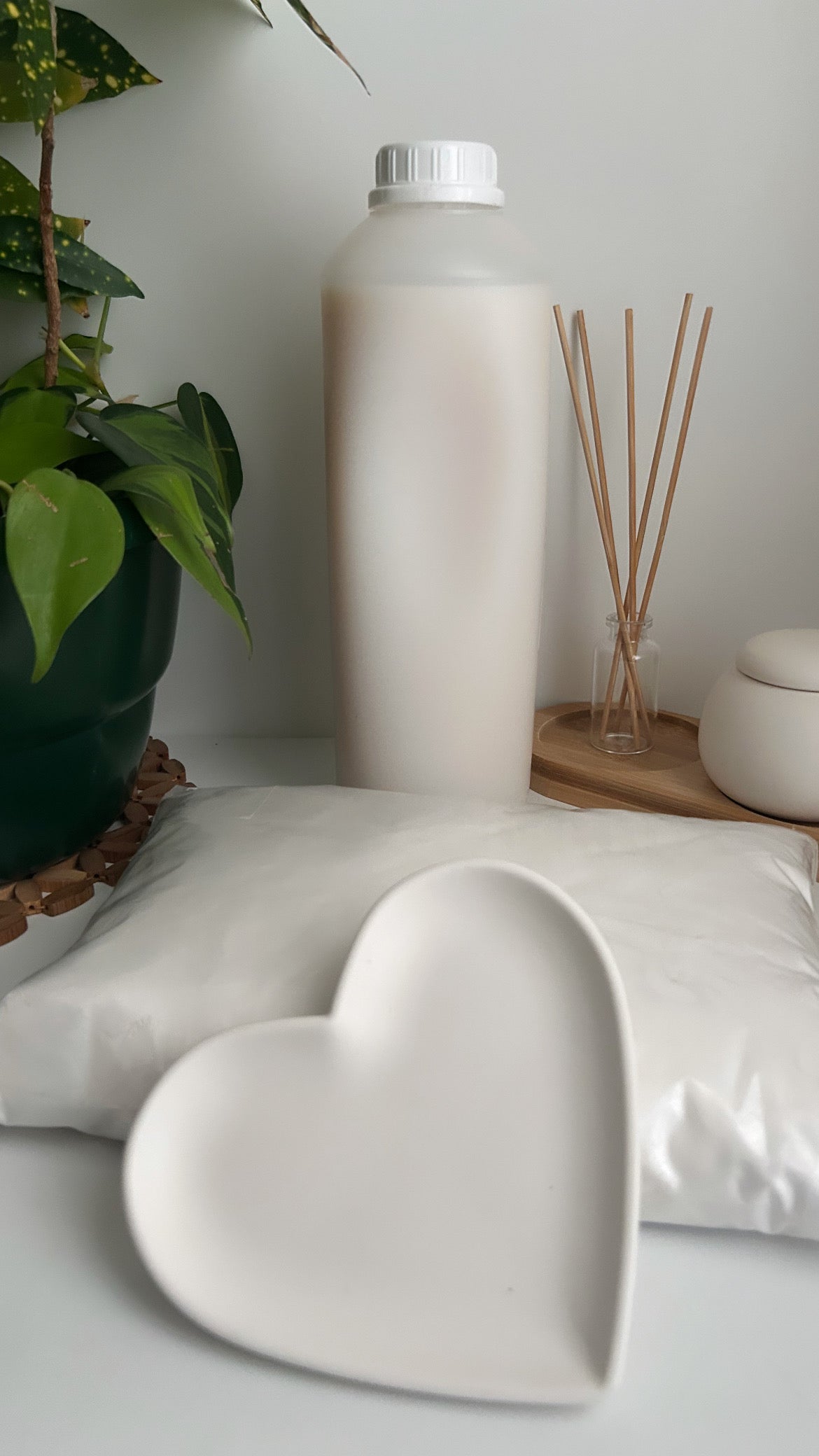 None toxic material for candle jars and trays