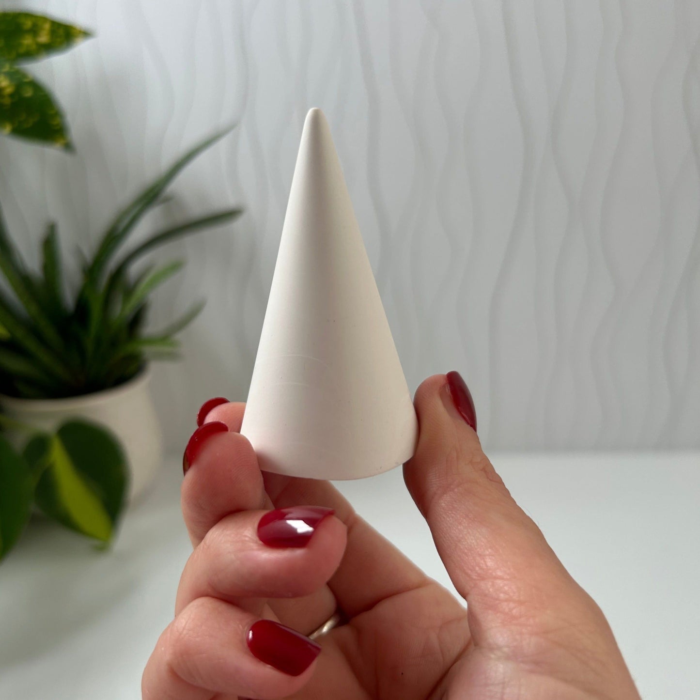 Ring Display Cone